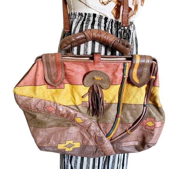 Vintage Leather Crossbody Briefcase - Picture 6 of 7